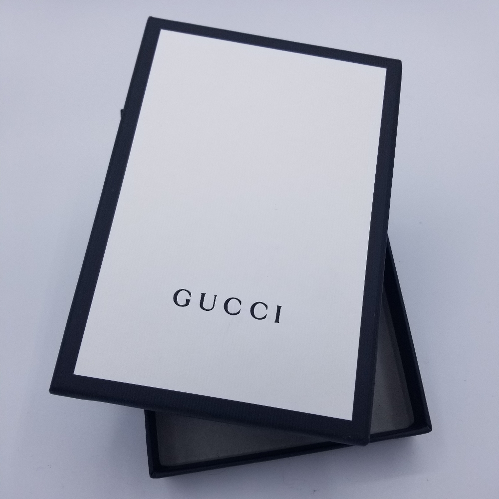 SALE!! Gucci 4"x 6" Gift Box